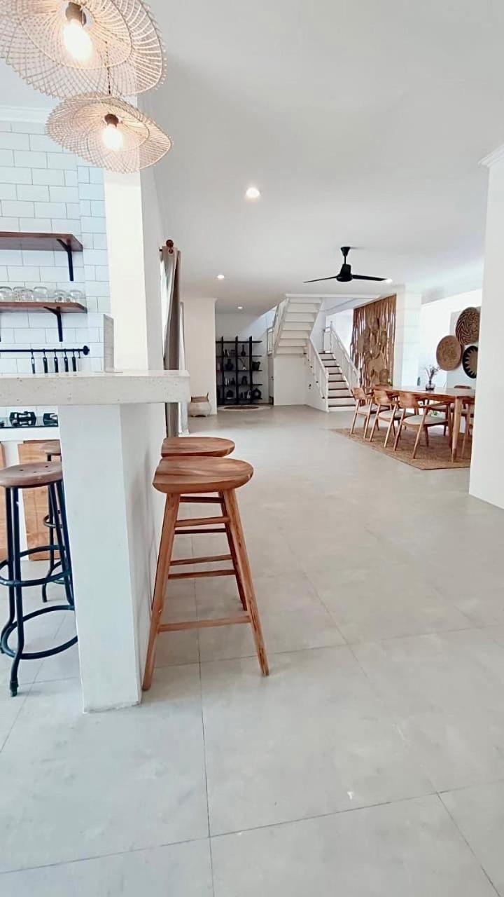 Casa De Lupe 5 Bedroom Villa In Kerobokan Семіньяк Екстер'єр фото