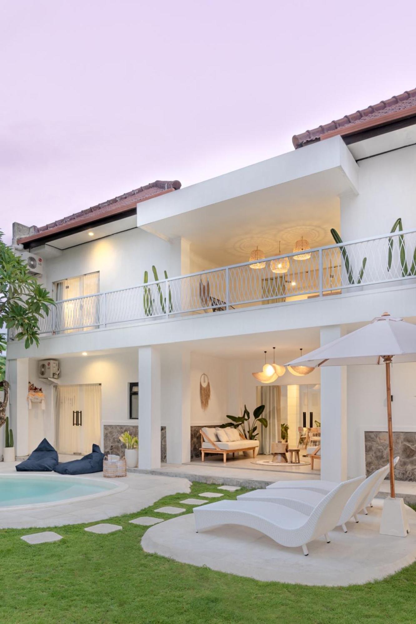 Casa De Lupe 5 Bedroom Villa In Kerobokan Семіньяк Екстер'єр фото