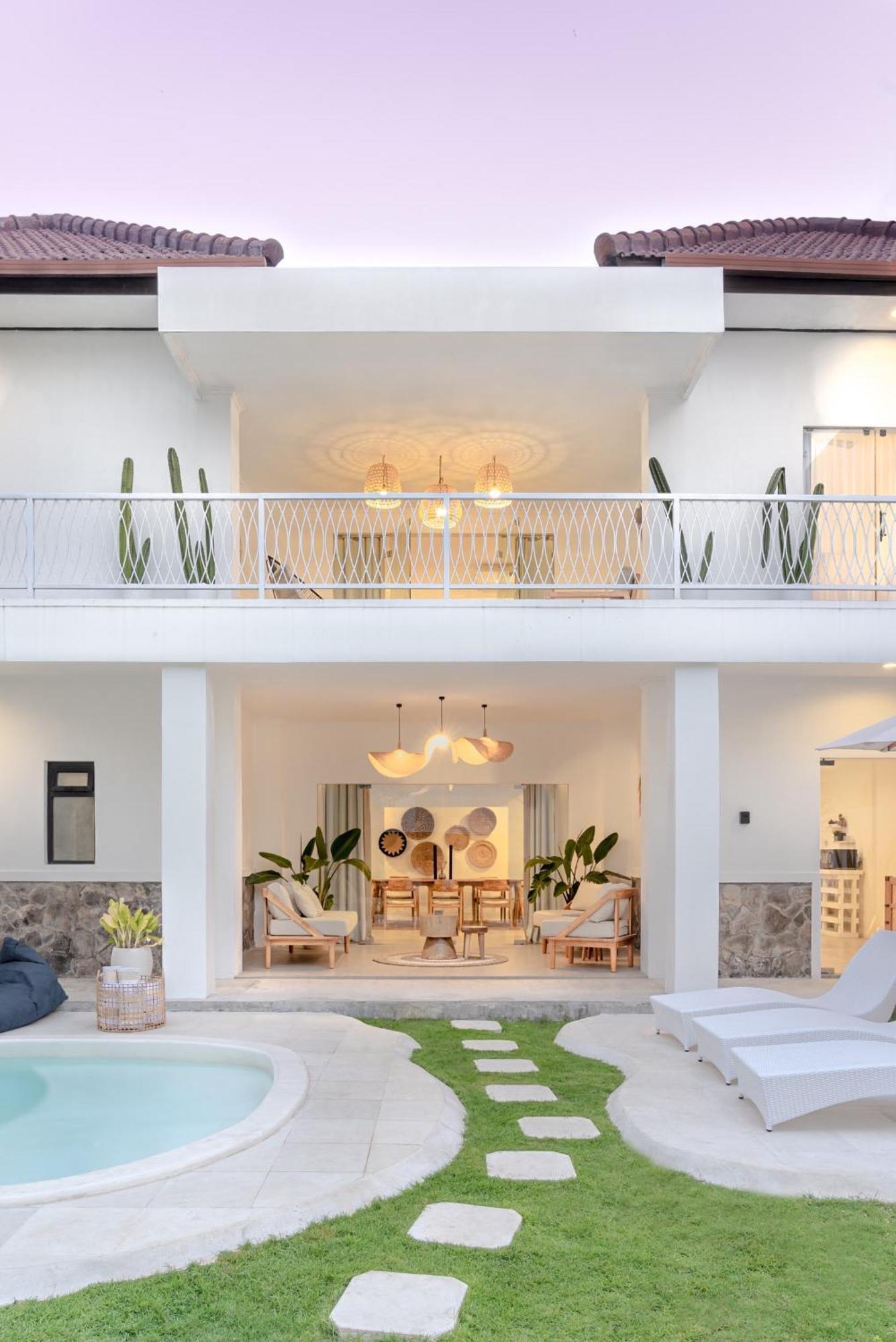Casa De Lupe 5 Bedroom Villa In Kerobokan Семіньяк Екстер'єр фото