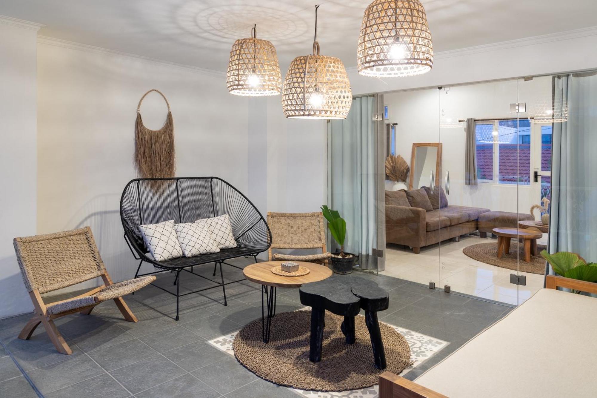 Casa De Lupe 5 Bedroom Villa In Kerobokan Семіньяк Екстер'єр фото
